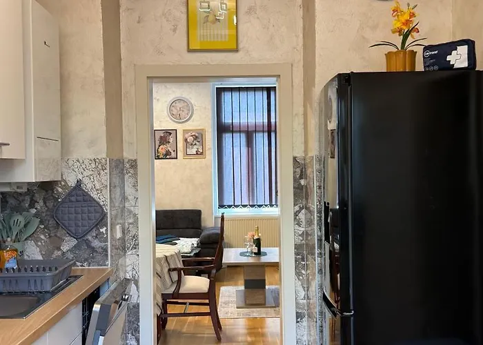 Sunshine Apartment *