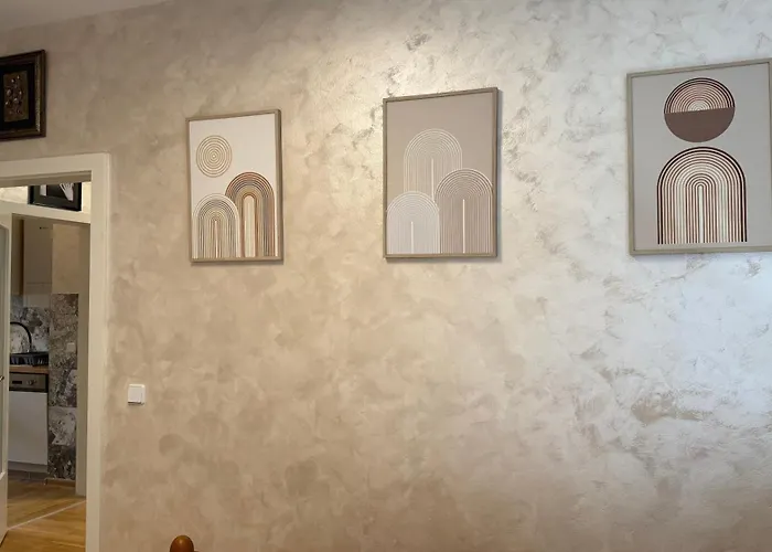 Sunshine Apartment *